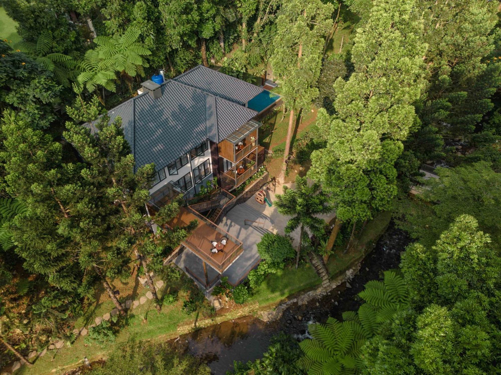 วิลลา ปุนจะก์ บาย ปลาตารัน Villa Sampal ภายนอก รูปภาพ