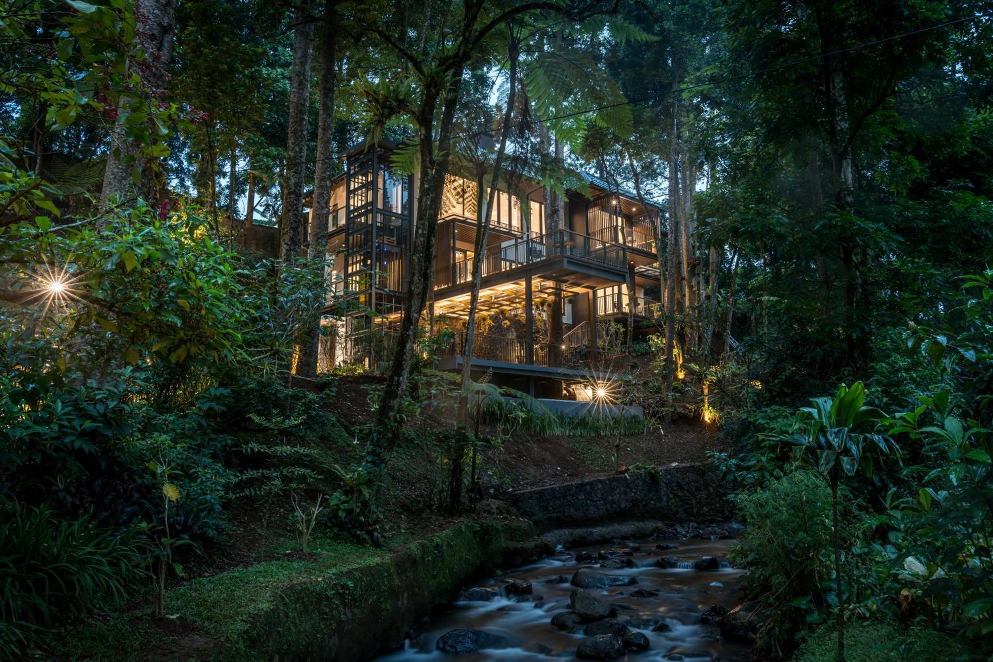 วิลลา ปุนจะก์ บาย ปลาตารัน Villa Sampal ภายนอก รูปภาพ